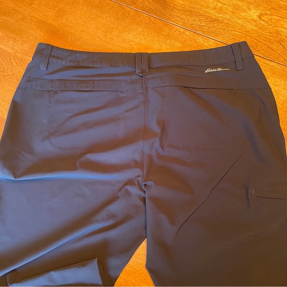 Eddie Bauer Horizon Convertible Roll Up Pants - Picture 3 of 10